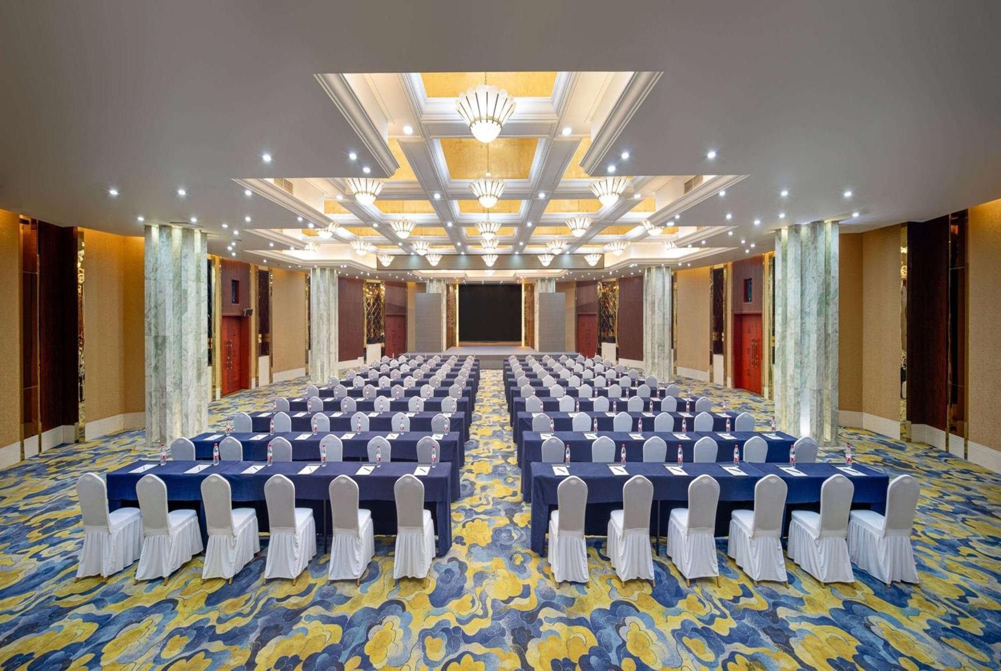 Hotel Ramada Plaza By Wyndham Chongqing West Exterior foto